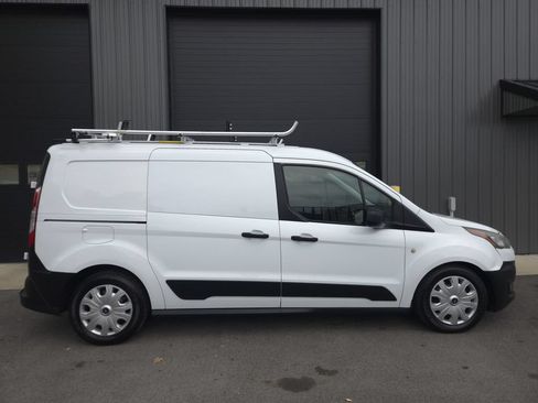 Used 2020 Ford Transit Connect XL FWD image 5
