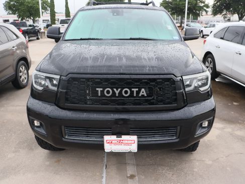 Used 2020 Toyota Sequoia TRD Pro AWD/4WD image 4
