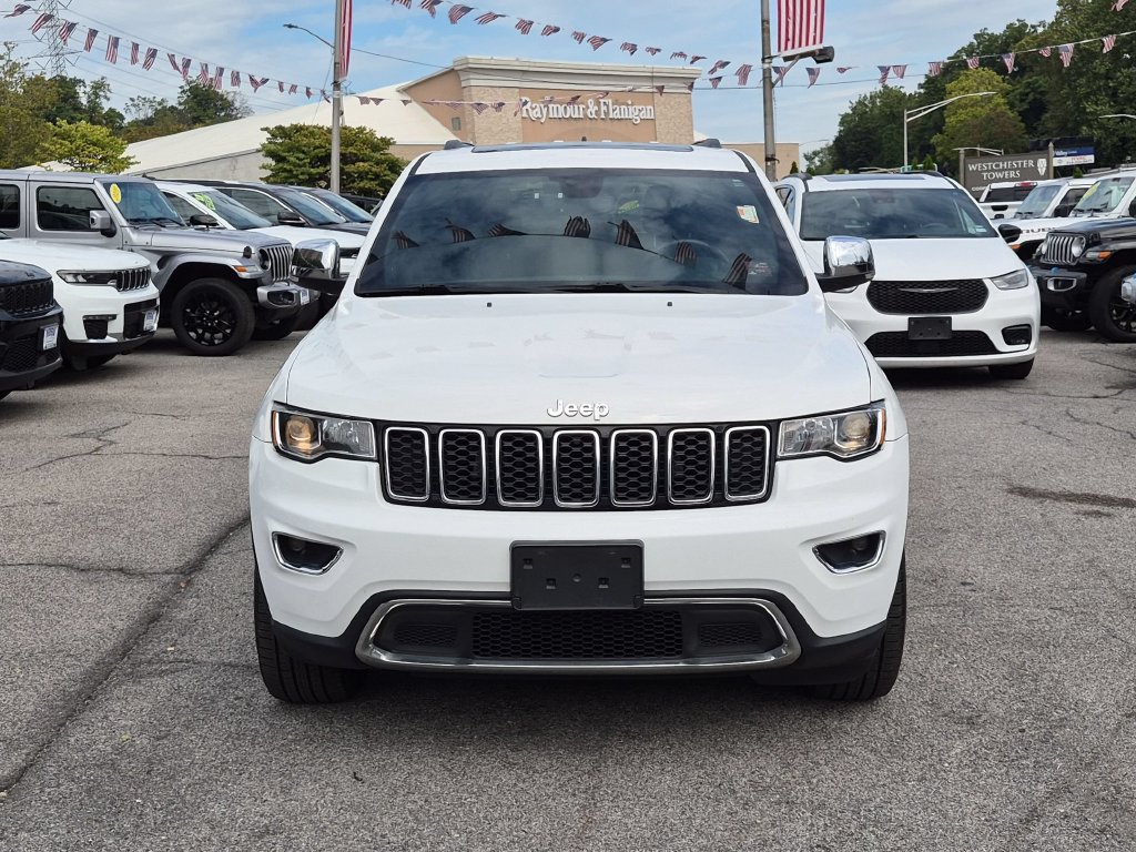 Used 2018 Jeep Grand Cherokee Limited AWD/4WD image 2