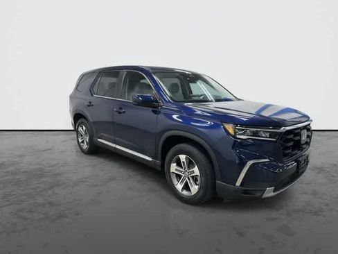 Used 2025 Honda Pilot EX-L image 5