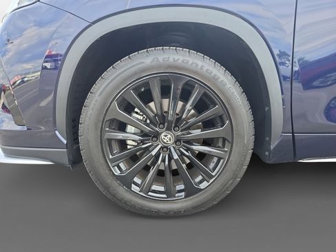 Certified 2024 Toyota Highlander XSE image 14