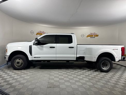 Used 2024 Ford F350 XLT image 2
