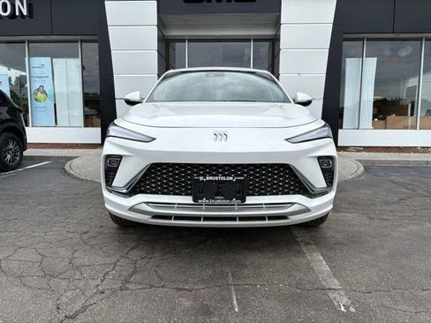 New 2026 Buick Envista Preferred FWD image 4