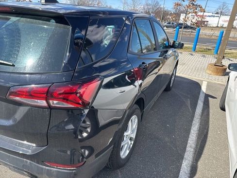 Certified 2023 Chevrolet Equinox LS w/ Driver Confidence II Package image 4