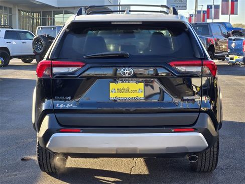 Used 2019 Toyota RAV4 Adventure image 5