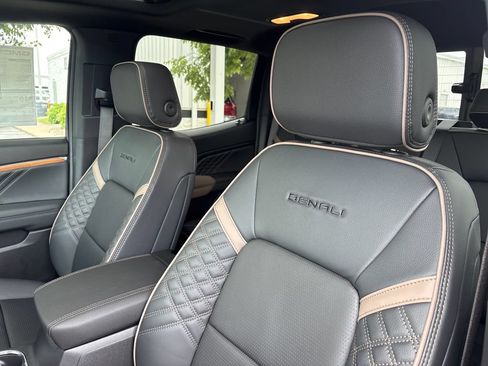 New 2026 GMC Canyon Denali AWD/4WD image 41
