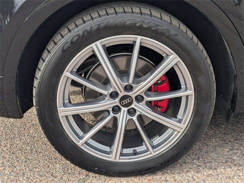 Used 2024 Audi Q5 e Premium Plus image 10