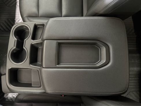 Used 2024 Chevrolet Silverado 2500 LTZ AWD/4WD image 23
