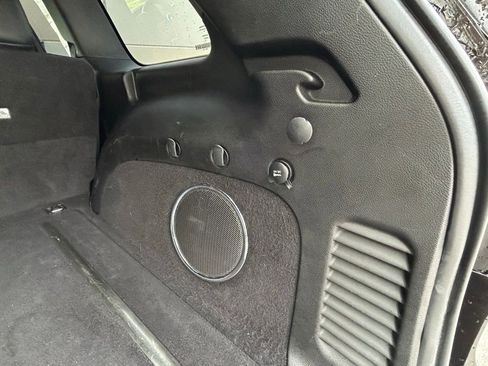 Used 2014 Jeep Grand Cherokee SRT image 39