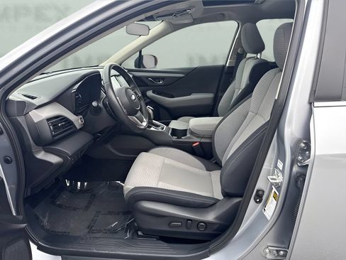 Used 2025 Subaru Outback Premium AWD/4WD image 5