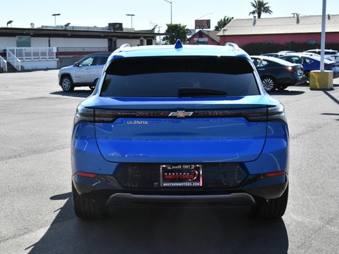 Used 2024 Chevrolet Equinox EV LT FWD image 7