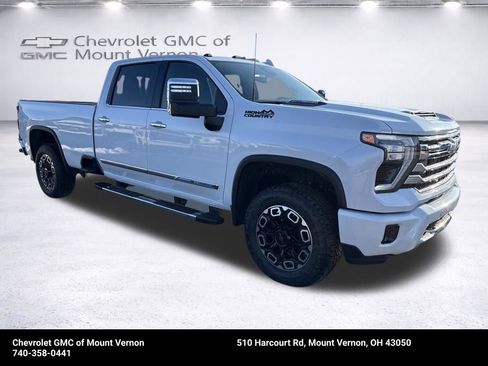 New 2026 Chevrolet Silverado 2500 High Country w/ Technology Package AWD/4WD image 8