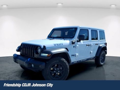 Used 2023 Jeep Wrangler Unlimited w/ Sun & Screen Package AWD/4WD image 1