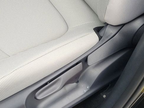 New 2026 Toyota Corolla Cross LE FWD image 17