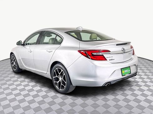 Used 2017 Buick Regal Sport Touring image 7