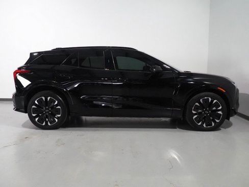 Used 2024 Chevrolet Blazer EV AWD RS image 4