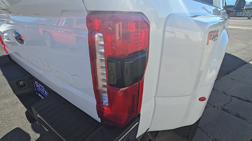 Used 2026 Ford F450 Lariat w/ FX4 Off-Road Package AWD/4WD image 36