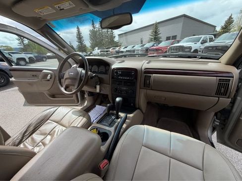 Used 2004 Jeep Grand Cherokee Limited w/ Up-Country Suspension Group AWD/4WD image 32