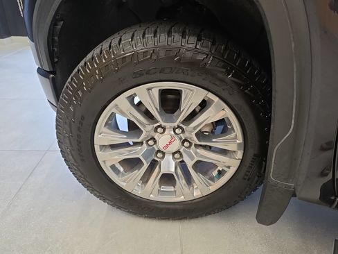 Used 2022 GMC Sierra 1500 Denali w/ Technology Package AWD/4WD image 35