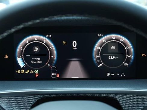 New 2025 Volkswagen Tiguan S image 10