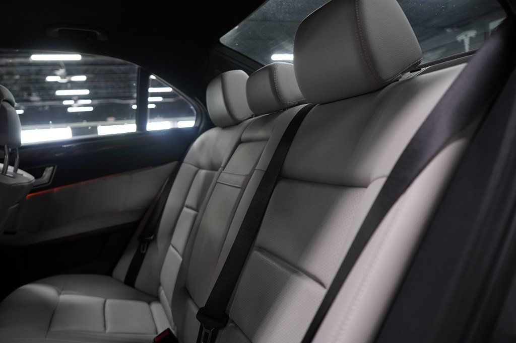 Used 2013 Mercedes-Benz E 350 Sedan image 21