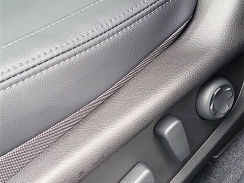 New 2026 Subaru Outback Touring XT image 31