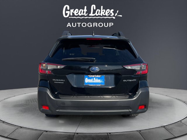 Used 2024 Subaru Outback Premium AWD/4WD image 4