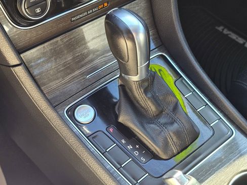 Used 2016 Volkswagen Passat 1.8T SE image 38