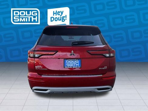 New 2025 Mitsubishi Outlander SE image 3
