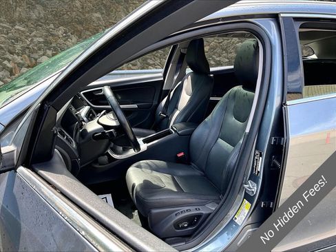 Used 2016 Volvo V60 T5 Platinum AWD/4WD image 23