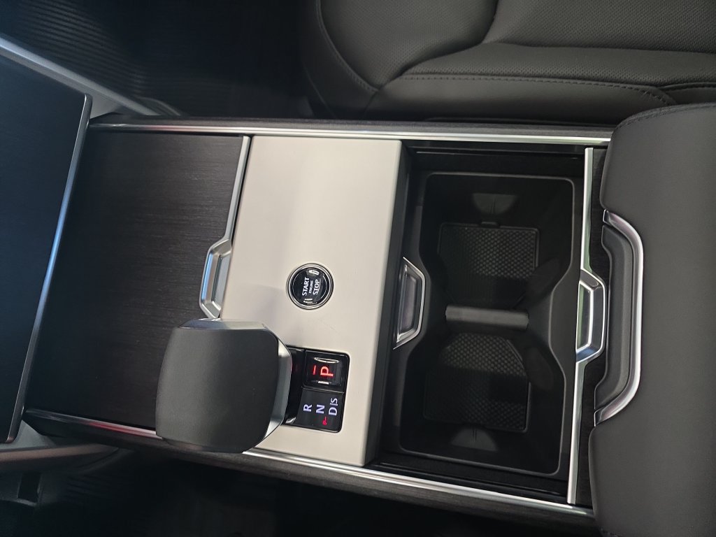 New 2026 Land Rover Range Rover SE AWD/4WD image 18
