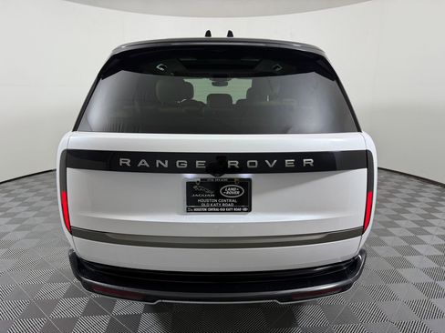 Used 2025 Land Rover Range Rover Long Wheelbase SE AWD/4WD image 11