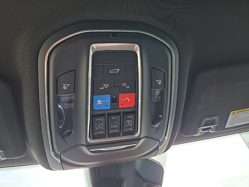 New 2026 Jeep Grand Cherokee L Limited w/ Limited Altitude Package AWD/4WD image 71