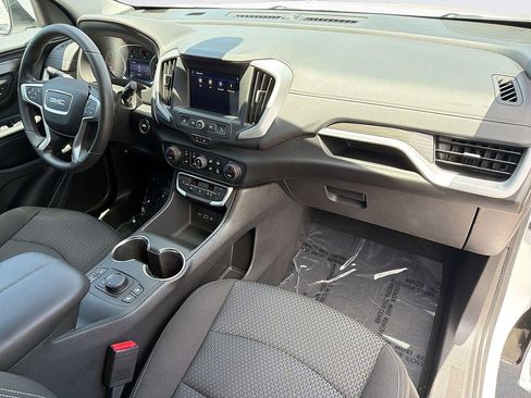 Used 2022 GMC Terrain SLE w/ Driver Convenience Package FWD image 31