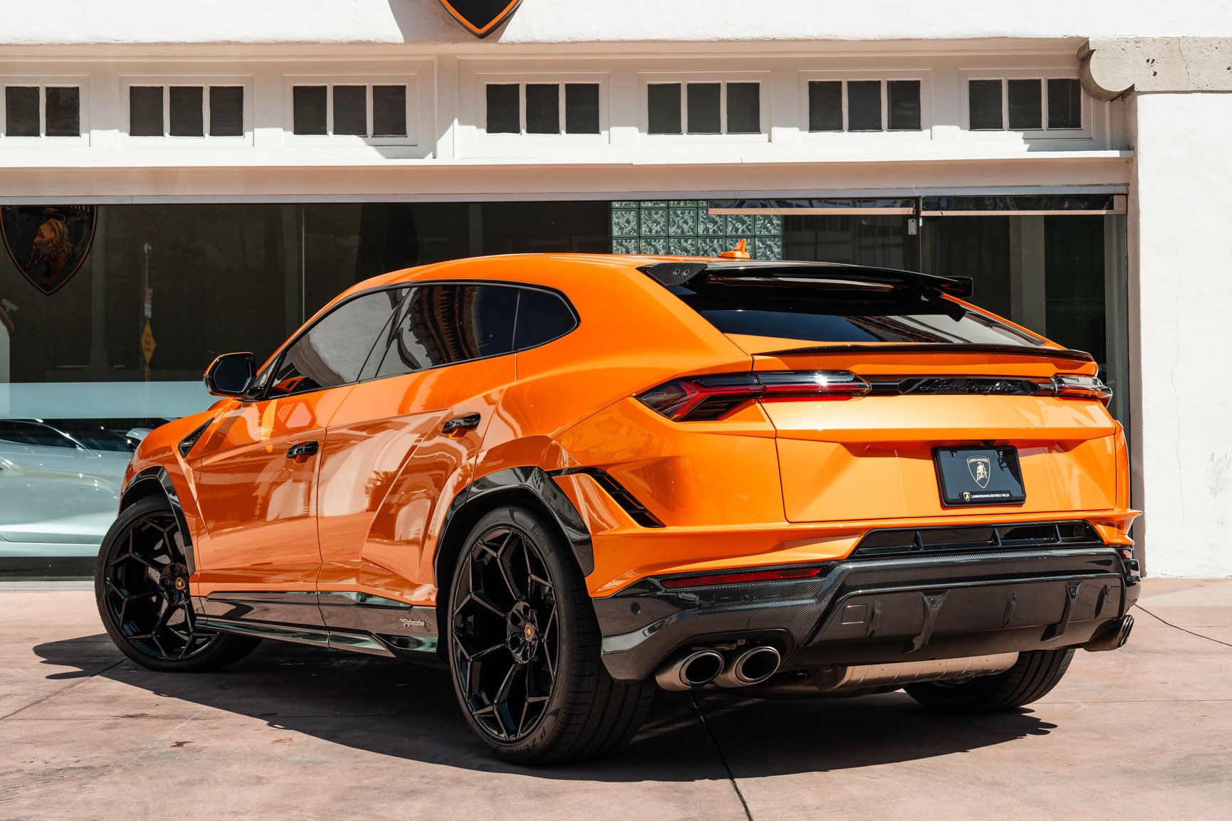 Used 2024 Lamborghini Urus Performante AWD/4WD image 29