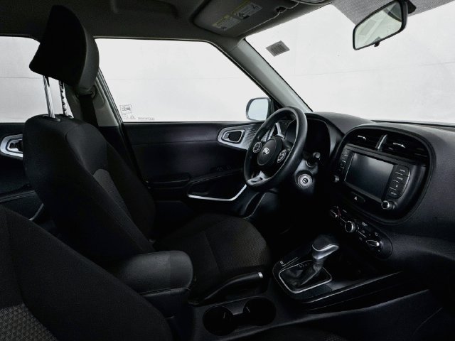 Used 2020 Kia Soul LX FWD image 25