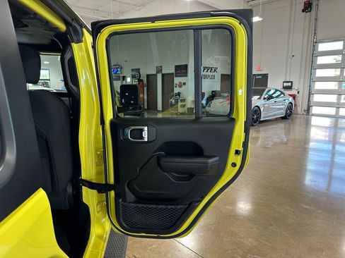 Used 2023 Jeep Wrangler Unlimited Sport image 37