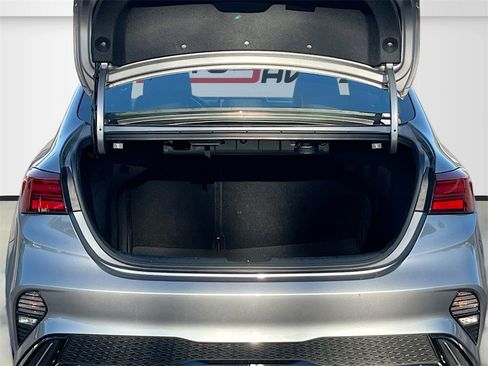 Used 2023 Kia Forte GT-Line w/ GT-Line Premium Package image 25