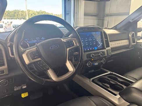 Used 2022 Ford F250 Lariat w/ Lariat Value Package image 11