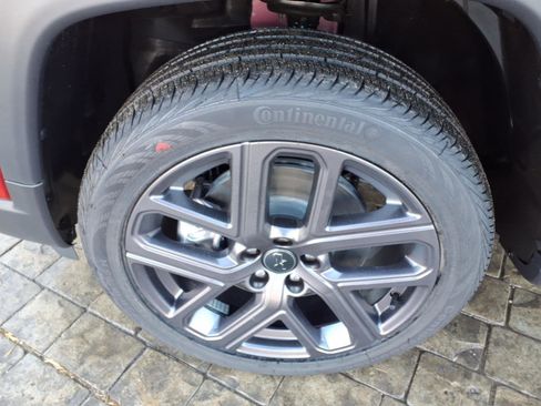 New 2026 Jeep Compass Latitude image 22