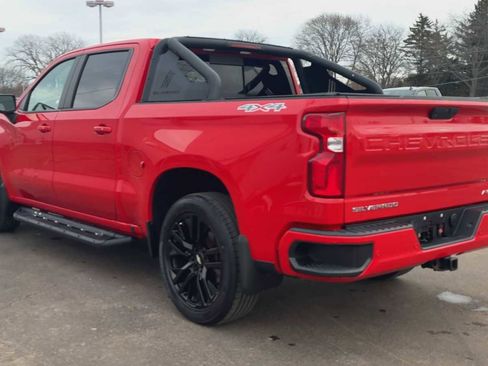 Certified 2019 Chevrolet Silverado 1500 RST image 4