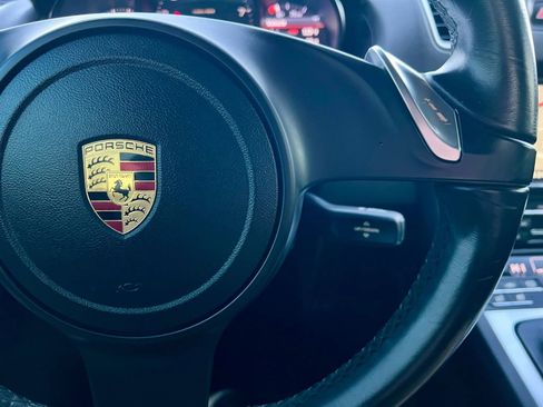 Used 2016 Porsche Cayman image 28