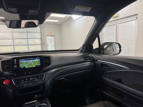 Used 2022 Honda Passport TrailSport image 23