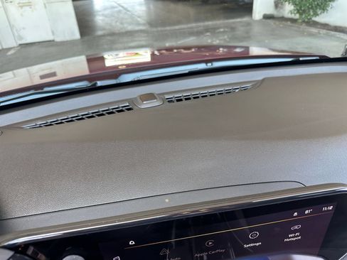 Used 2025 Chevrolet TrailBlazer LT FWD image 17