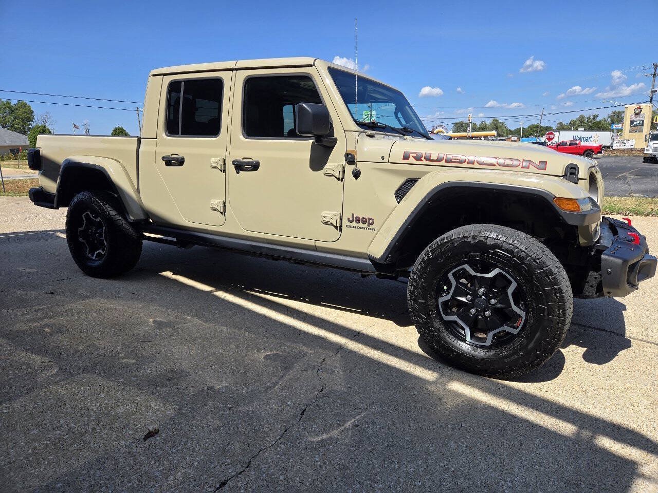 Used 2020 Jeep Gladiator Rubicon AWD/4WD image 4