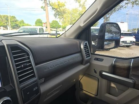 Used 2019 Ford F250 Limited w/ FX4 Off-Road Package AWD/4WD image 14