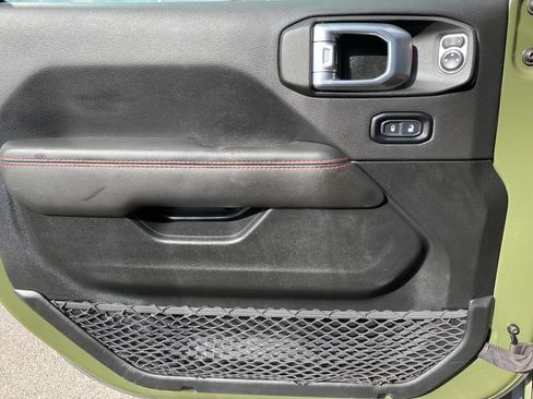 Used 2021 Jeep Gladiator Rubicon AWD/4WD image 30