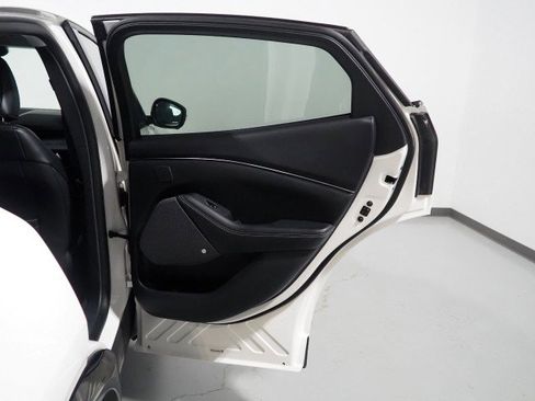 Used 2022 Ford Mustang Mach-E Premium image 59