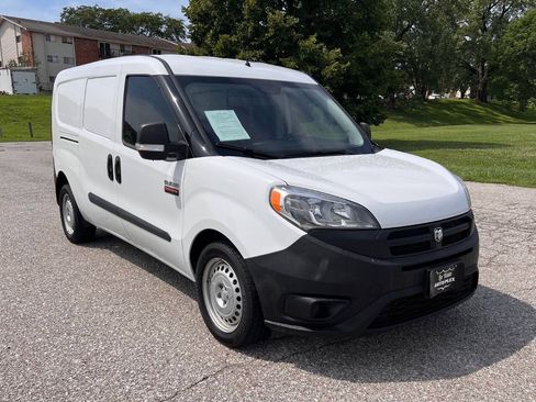 Used 2018 RAM ProMaster City Tradesman FWD image 3