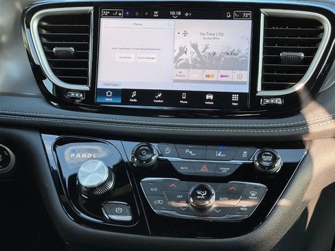 New 2026 Chrysler Pacifica Select w/ S Appearance Package image 12